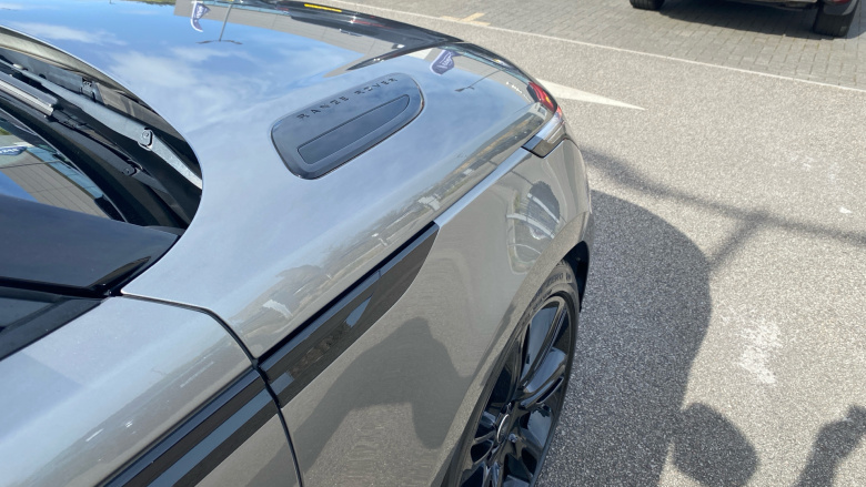 Land Rover Range Rover Velar 3.0 D300 R-Dynamic HSE 5dr Auto Diesel Estate